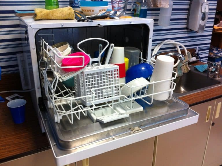 How to Fix A Dishwasher That Won’t Dispense Detergent