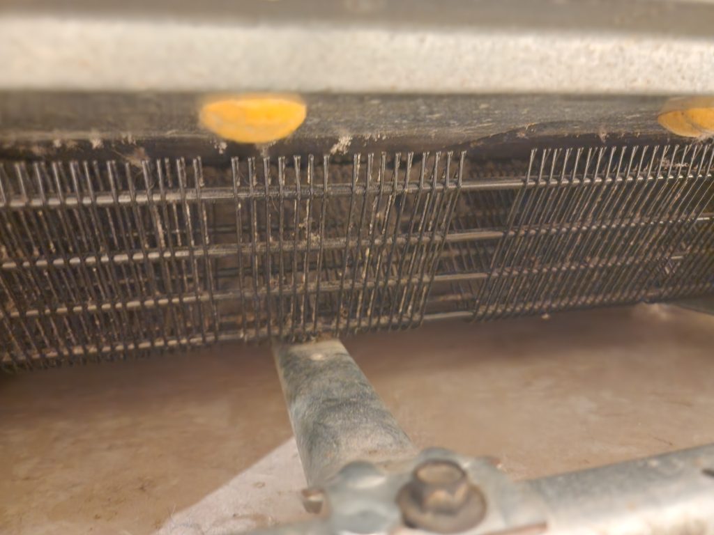 clean fridge coils